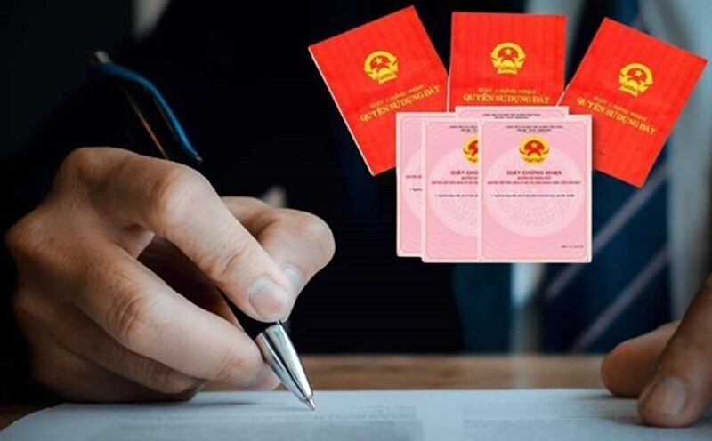 Cơ quan nào có thẩm quyền ký xác nhận chuyển mục đích trên Giấy chứng nhận quyền sử dụng đất